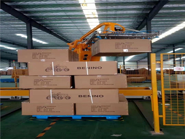 裝箱機器人在包裝盒生產線中的應用 裝箱機器人