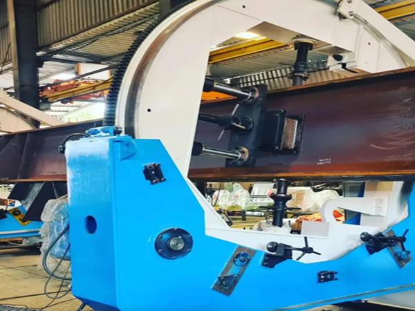 工業(yè)焊接機(jī)器人焊接質(zhì)量怎么樣? 工業(yè)焊接機(jī)器人