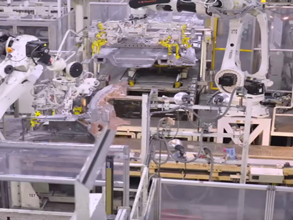 工業(yè)焊接機(jī)器人焊接質(zhì)量怎么樣? 機(jī)器人焊接質(zhì)量