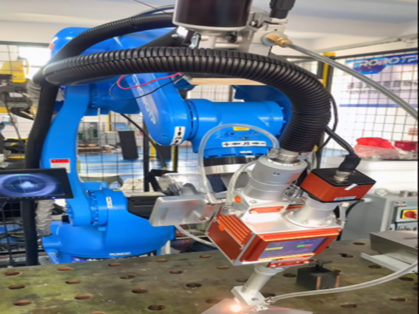 不銹鋼焊接機器人焊接工件有什么優勢? 焊接機器人