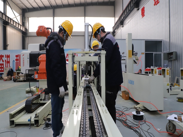 自動化焊接機器人工裝使用保養是什么 焊接機器人工裝使用說明