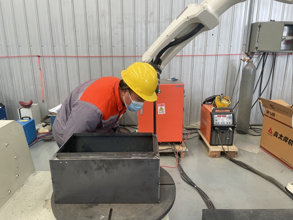 管板焊接機器人工作流程是怎樣的? 管板焊接機器人