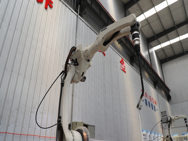 自動焊接設備中的點焊機器人可以應用在哪些行業 自動化焊接設備