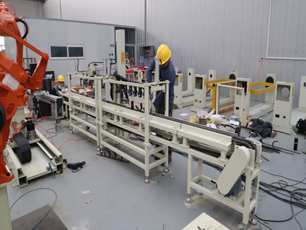 焊接機器人和變位機如何協調? 焊接機器人和變位機