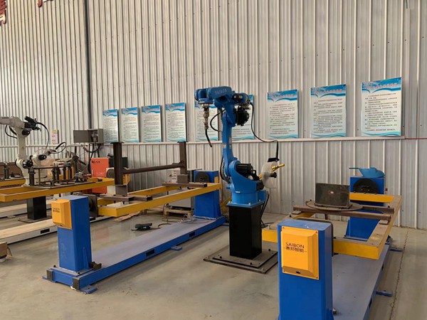 二保焊自動焊接設(shè)備展示 二保焊自動焊接設(shè)備的原理和特點