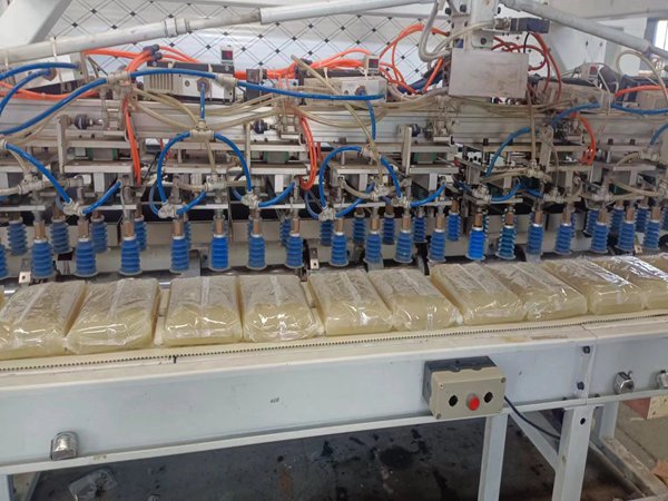 青島賽邦生產的搬運機器人展示 工業搬運機器人的發展趨勢