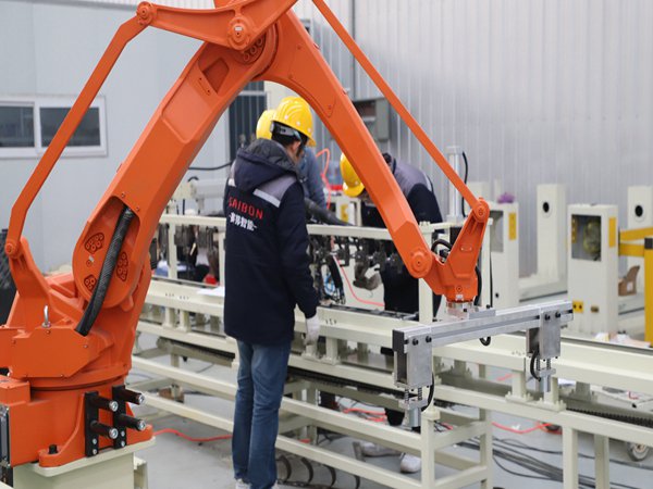 碼垛機器人生產(chǎn)線圖片展示