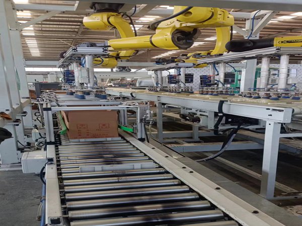 上下料機(jī)器人的程序編寫(xiě)與調(diào)試 青島賽邦生產(chǎn)的上下料機(jī)器人展示