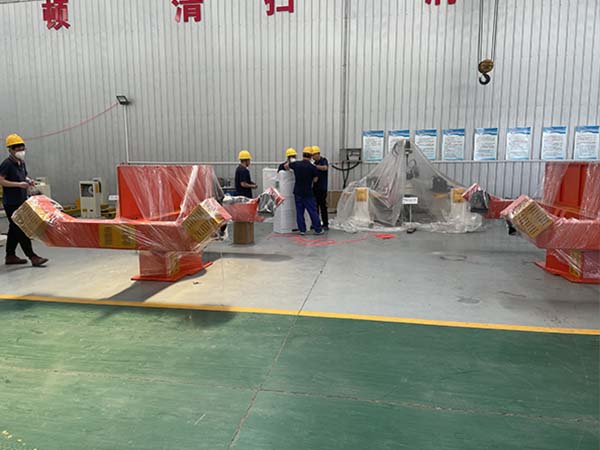 三軸焊接變位機廠家發(fā)貨現場 三軸焊接變位機廠家發(fā)貨現場