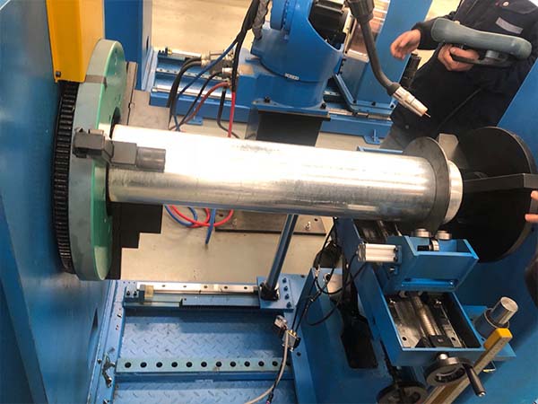 焊接變位機運動精度的影響因素 焊接變位機運動精度的影響因素