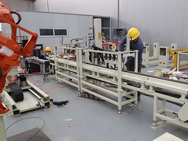 自動焊接生產線的結構組成及其布局 自動焊接生產線的結構組成及其布局