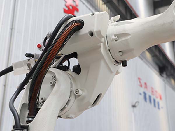 機器人激光焊接機減少成本支出 機器人激光焊接機減少成本支出