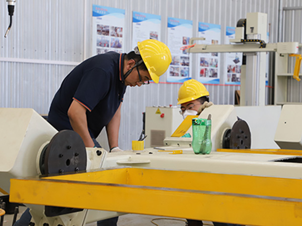 自動焊接機器人維護保養注意這幾點