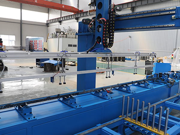 焊接機器人智能控制系統的結構 焊接機器人智能控制系統的結構