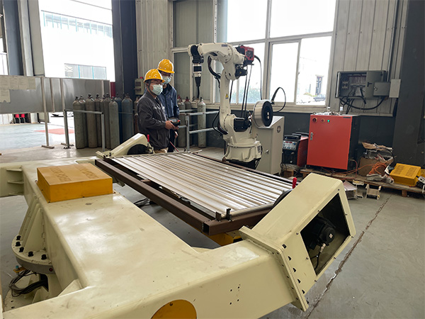 自動焊接機器人逐漸代替傳統焊接,可以給企業帶來什么? 自動焊接機器人逐漸代替傳統焊接,可以給企業帶來什么?