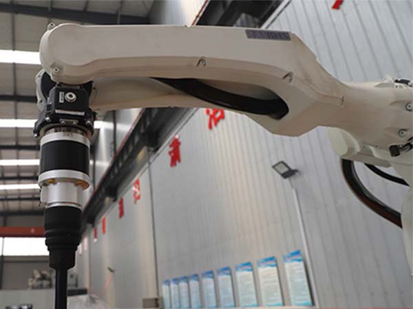 焊接機器人自由度的影響因素