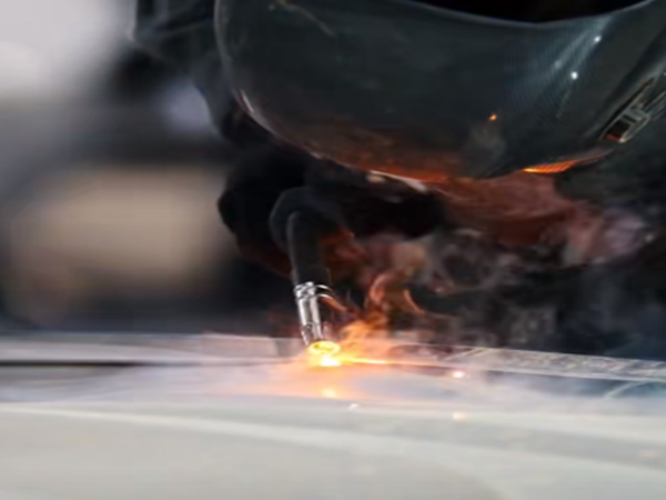 點焊機器人點焊